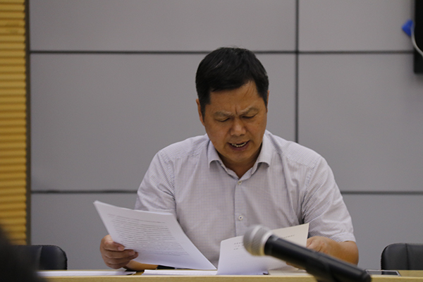 6月29日 教科院人才培养方案报告和中心组学习会议 秦润东 (10).JPG 6月29日 教科院人才培养方案报告和中心组学习会议 秦润东 (10).JPG